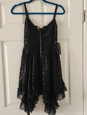 dress of laces Lyon Lace Dress in White Lace – RESA